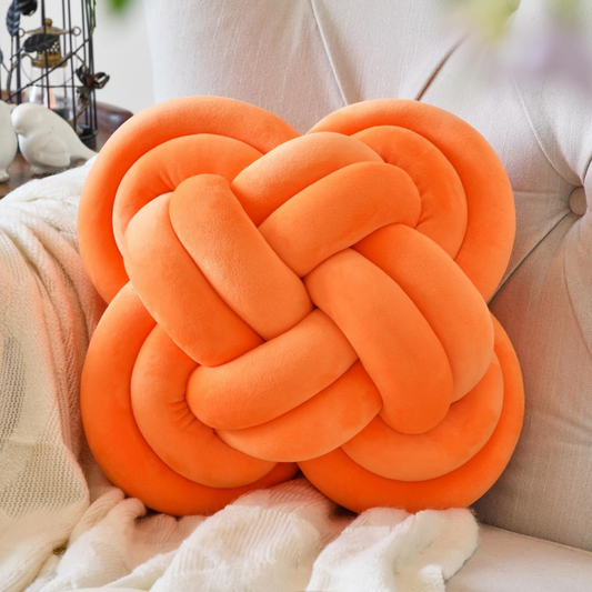 Knot Pillow Ball