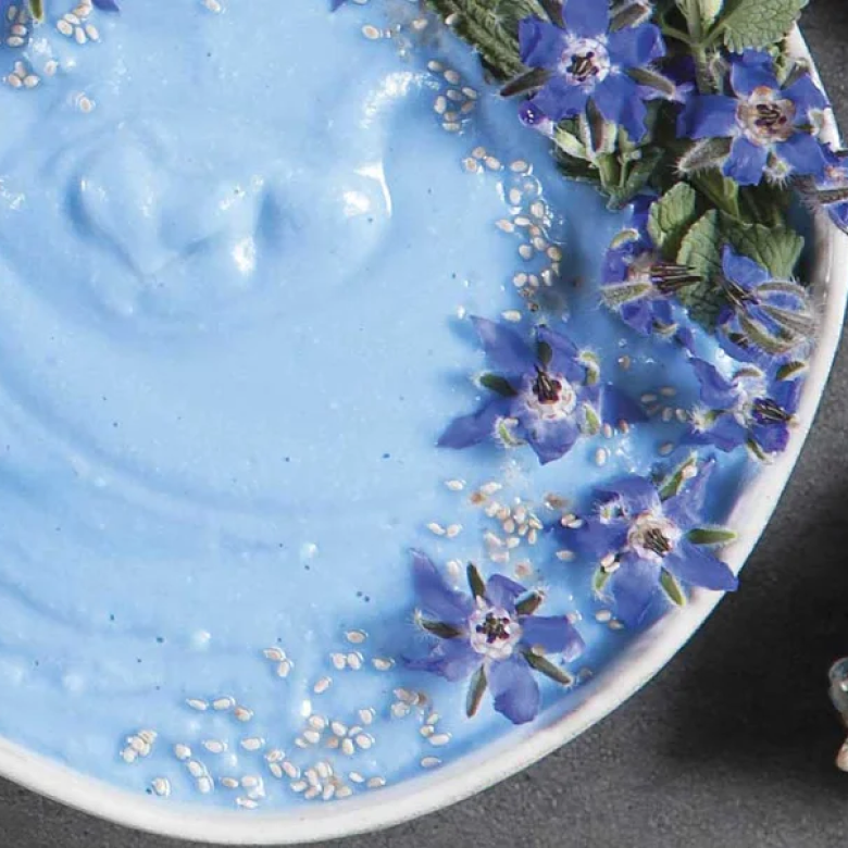 Spirulina Cream of Cauliflower Soup